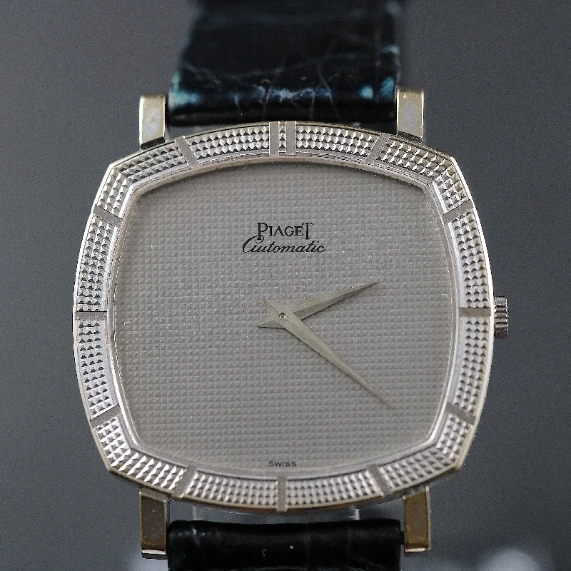 Piaget with ref 12427 in white gold from the 1970’s with 12PCI movement